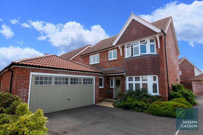 4 Bedroom Detached House For Sale In Bath Brick Close, Chilton Trinity, Bridgwater, TA5