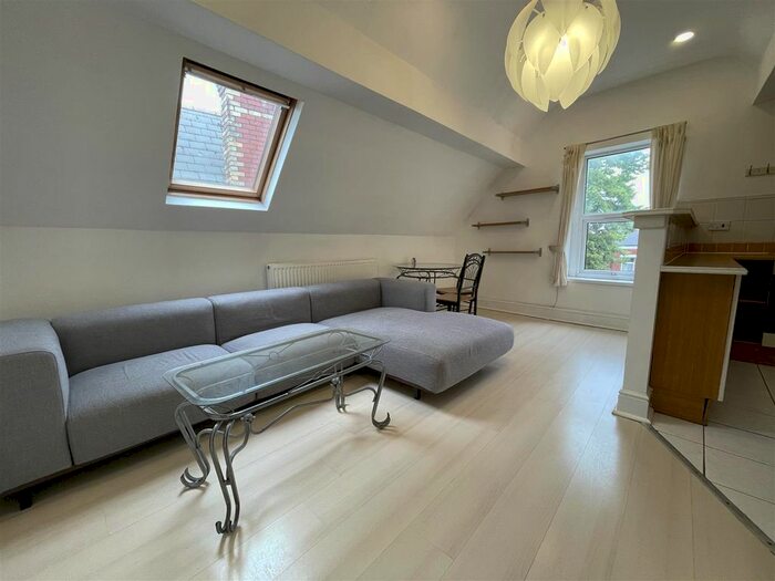 1 Bedroom Flat To Rent In Richmond Road, Cathays, Cardiff, CF24