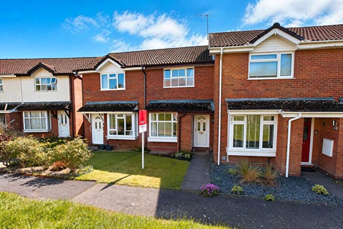 2 Bedroom House For Sale In Haydock Close, Alton, Hants, GU34