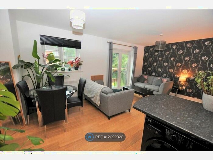 2 Bedroom Flat To Rent In Littleover, Derby, DE23