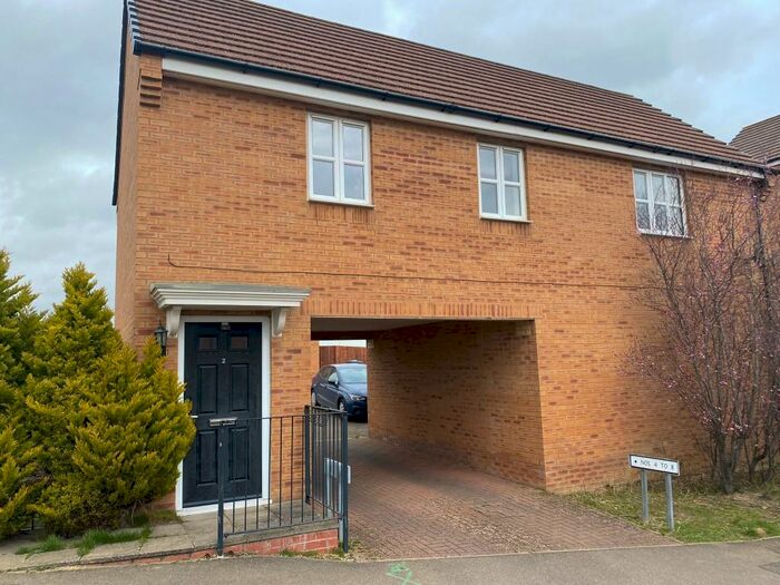 2 Bedroom Flat To Rent In Collins Avenue, Stamford, Lincolnshire, PE9