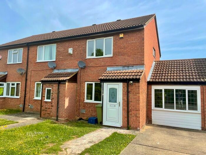 3 Bedroom End Of Terrace House To Rent In Downland, Two Mile Ash, MK8