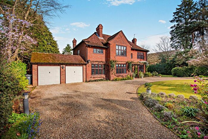 5 Bedroom Detached House For Sale In Tydehams, Newbury, Berkshire, RG14