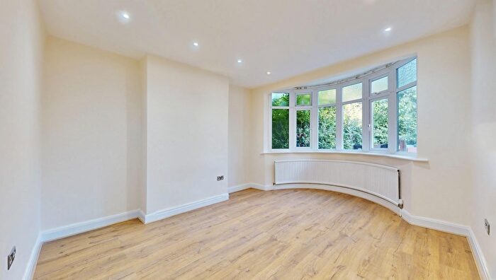 5 Bedroom Semi-Detached House To Rent In Twyford Abbey Road, London, NW10