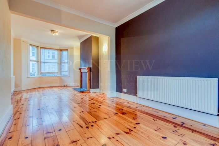 3 Bedroom House To Rent In Hainault Avenue, Westcliff-On-Sea, SS0