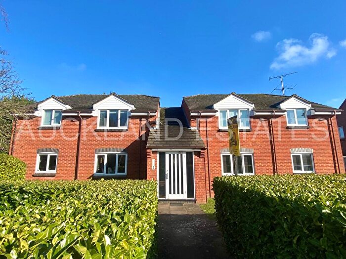Studio To Rent In Nash Close, Welham Green, AL9