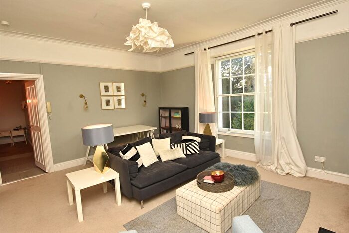 2 Bedroom Flat For Sale In Heavitree Park, Heavitree, Exeter, EX1