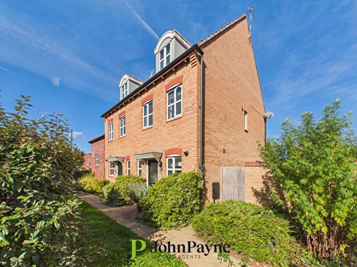 3 Bedroom Semi Detached House For Sale In Sunbeam Way, Stoke, Coventry, CV3