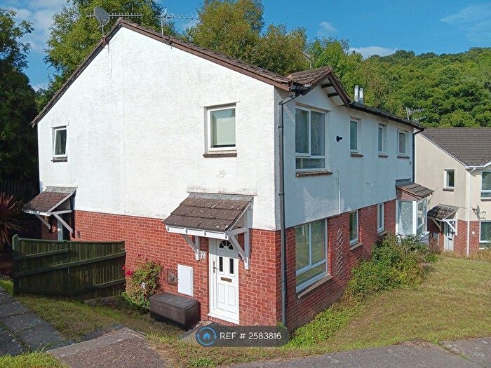 1 Bedroom Terraced House To Rent In Canberra Close, Exeter, EX4