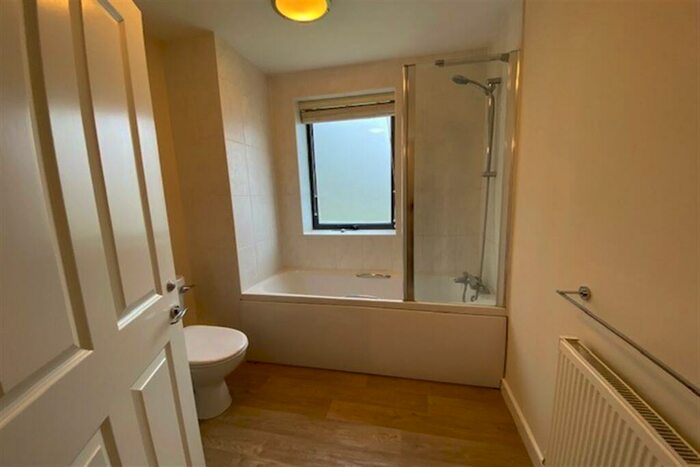2 Bedroom Apartment To Rent In Hatch Warren, Basingstoke, RG22
