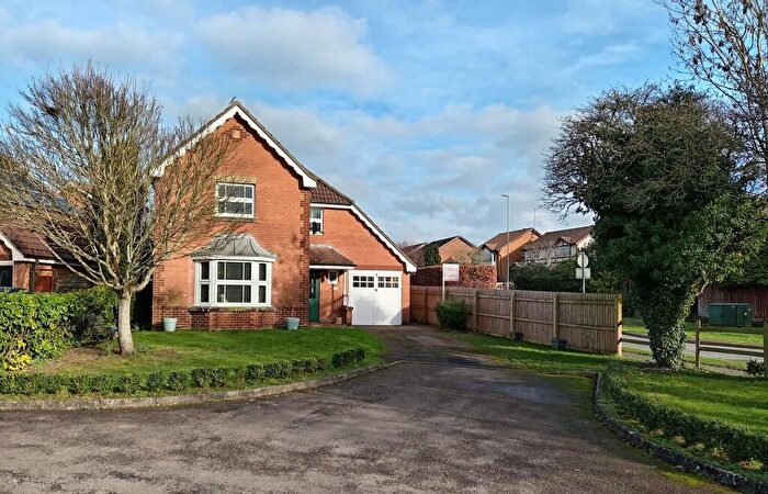 4 Bedroom Detached House For Sale In Balliol Road, Brackley, NN13