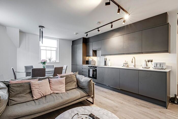 2 Bedroom Apartment For Sale In Mill Lane, West Hampstead, NW6