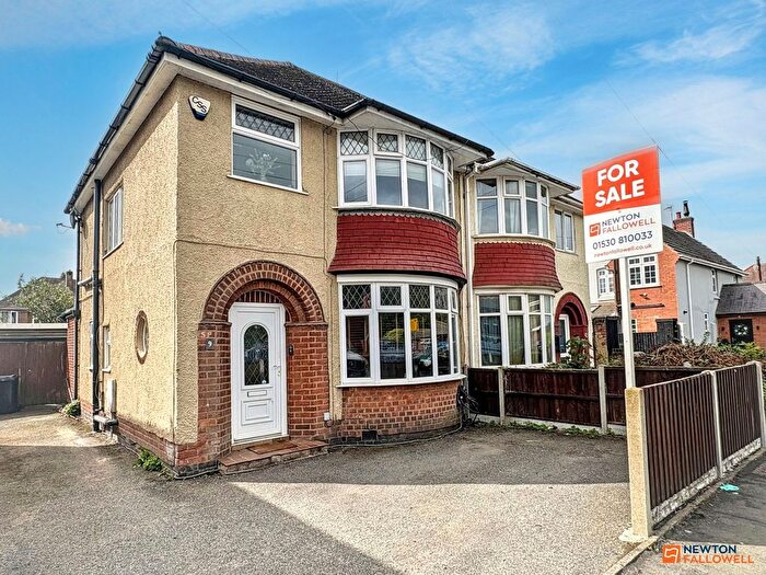 3 Bedroom Semi Detached House For Sale In Convent Drive, Coalville, LE67