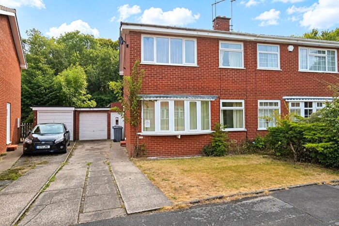 3 Bedroom Semi Detached House For Sale In Belgrave Avenue, Congleton, Cheshire, CW12