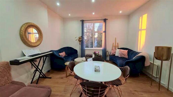 1 Bedroom Maisonette To Rent In Birdhurst Rise, Croydon, CR2