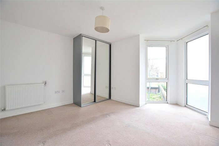 1 Bedroom Flat To Rent In William Court, Greenwich High Road, Greenwich, London, SE10