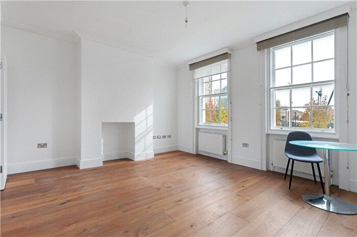 2 Bedroom Flat For Sale In Wandsworth Road, London, SW8