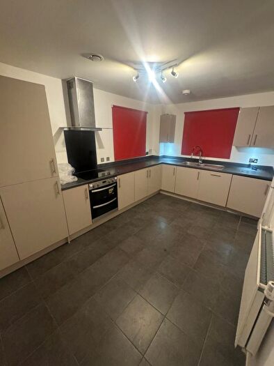 4 Bedroom End Of Terrace House To Rent In Pear Tree Lane, Rainham, RM13