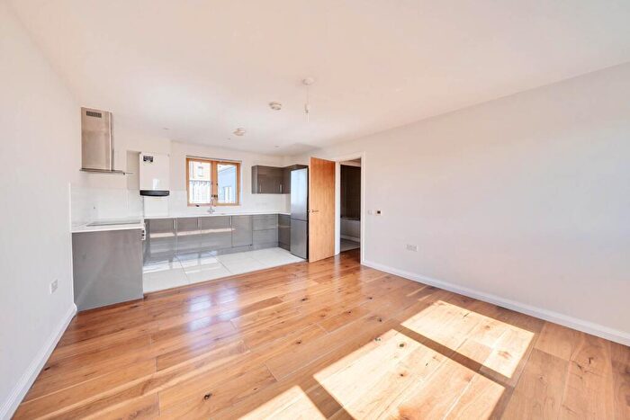 2 Bedroom Flat To Rent In Muswell Hill, London, N10
