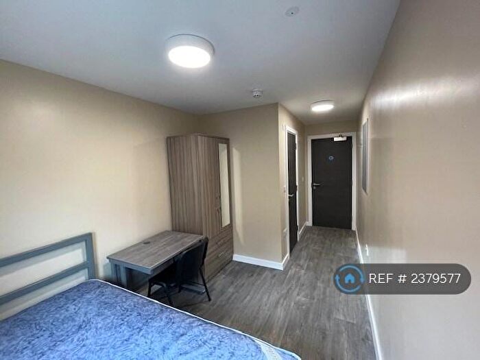 6 Bedroom Flat To Rent In Stokes Croft, Bristol, BS2