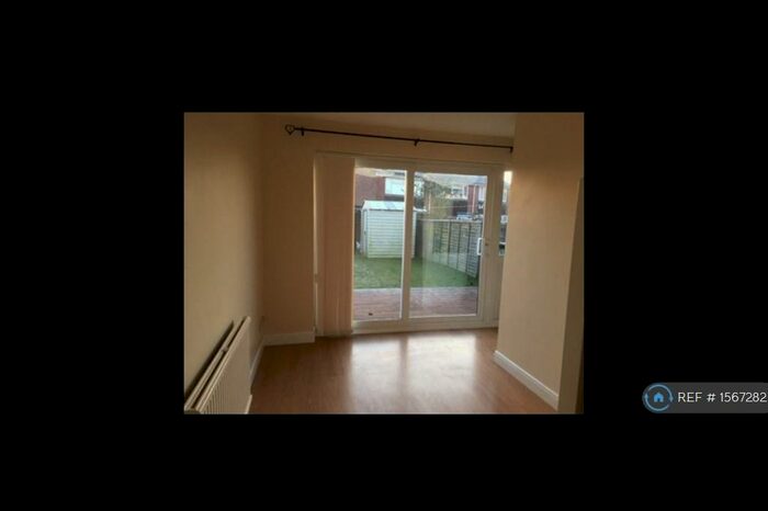 2 Bedroom Semi-Detached House To Rent In Daimler Avenue, Banbury, OX16