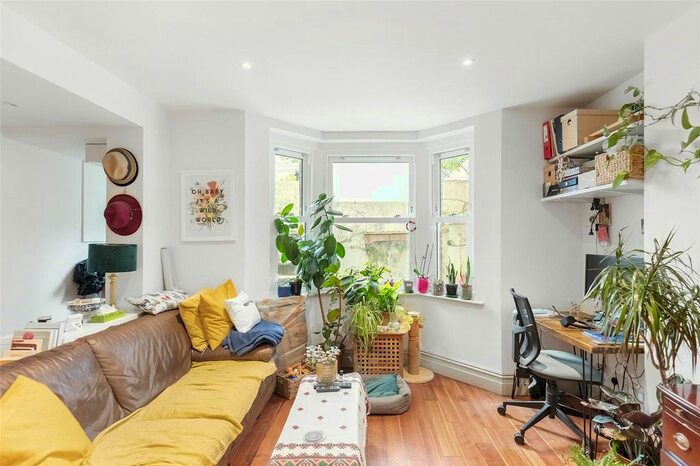 1 Bedroom Flat To Rent In Camden Hill Road, Crystal Palace, London, SE19