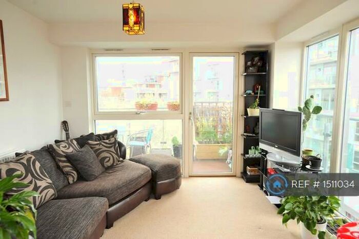 2 Bedroom Flat To Rent In Marine Street, London, SE16