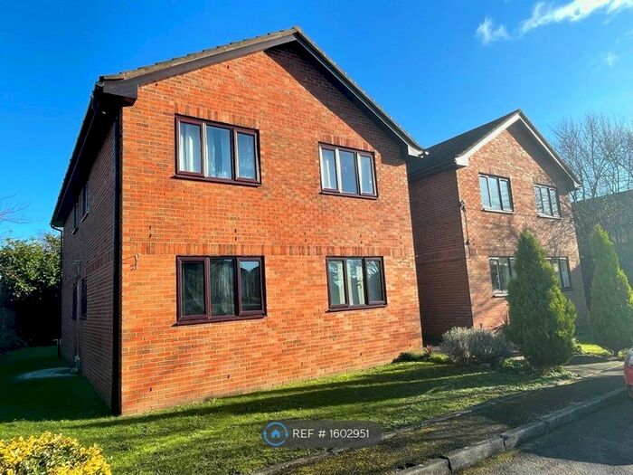 1 Bedroom Flat To Rent In Regent Court, Guildford, GU2