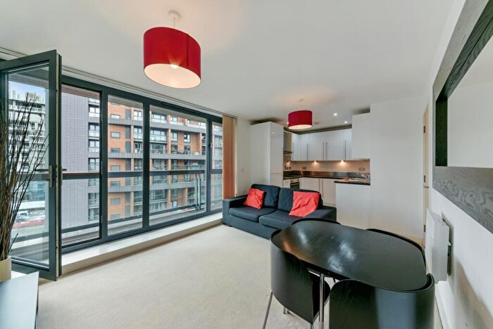 1 Bedroom Flat To Rent In Hallsville Road, Canning Town, London, E16
