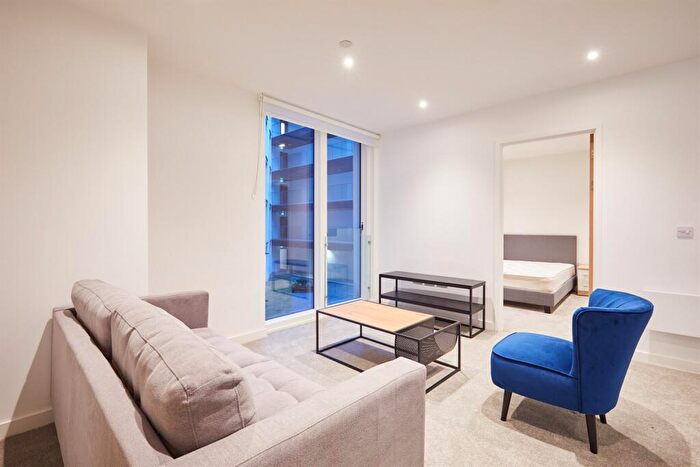 2 Bedroom Apartment To Rent In Transmission House, M4