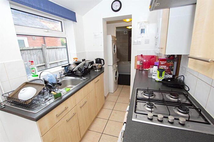 4 Bedroom Property To Rent In Dartmouth Road, Selly Oak, Birmingham, West Midlands, B29
