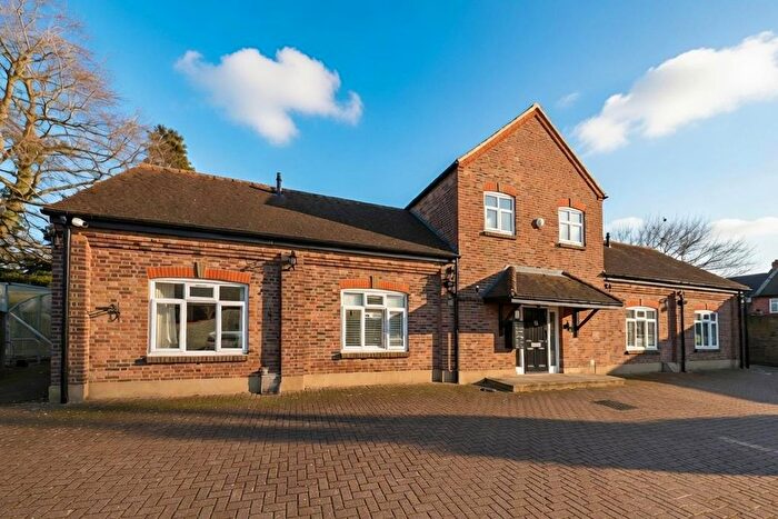 2 Bedroom Flat For Sale In Coach House Lodge, Ickenham, UB10