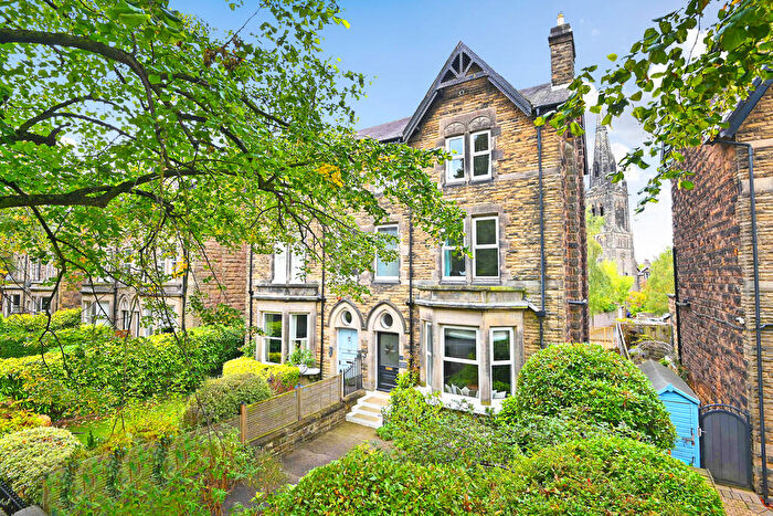 7 Bedroom Semi-Detached House For Sale In Franklin Road, Harrogate, HG1