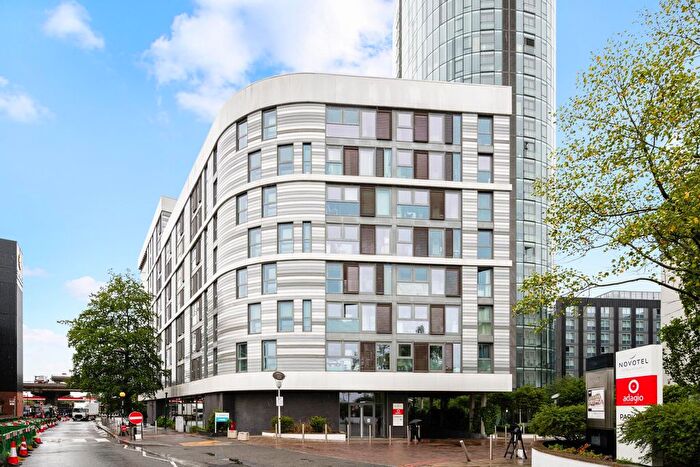 2 Bedroom Flat For Sale In Westgate House, Ealing Road, TW8