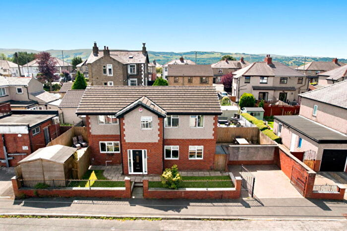 3 Bedroom Detached House For Sale In Langwyth Road, Burnley, BB10