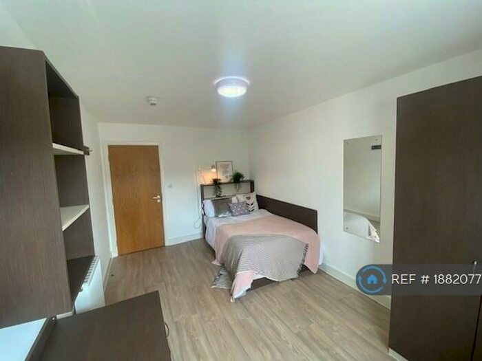 2 Bedroom Flat To Rent In Neuadd Y Castell, Bangor, LL57