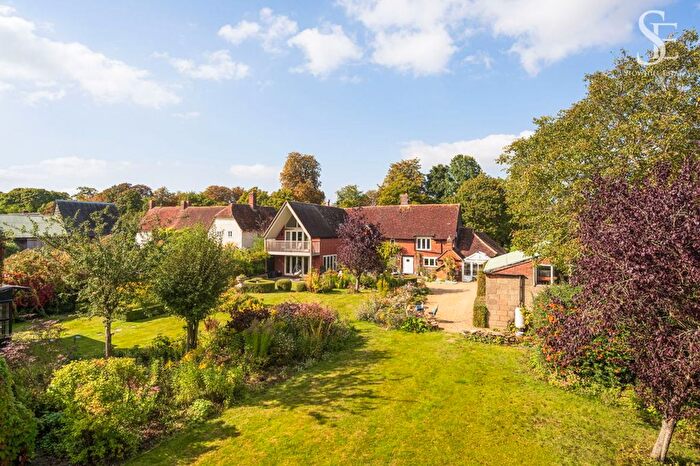 5 Bedroom Detached House For Sale In Milton Lane, Steventon, OX13