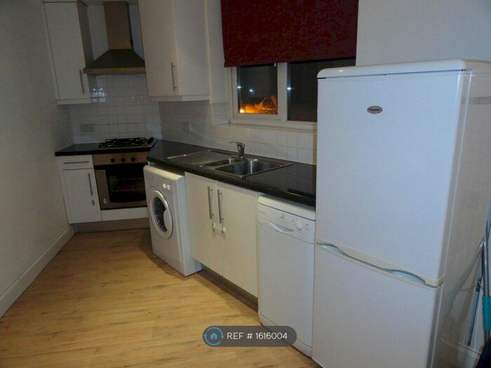 1 Bedroom Flat To Rent In Green Lanes, London, N13
