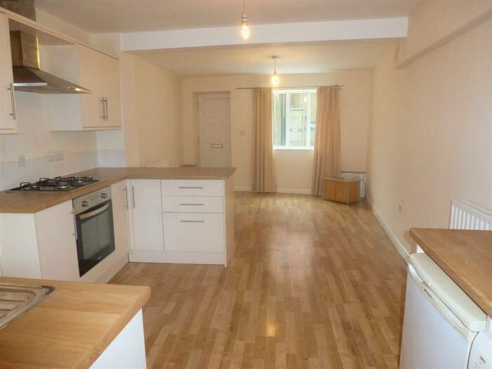 1 Bedroom Flat To Rent In Cross Street, Macclesfield, SK11