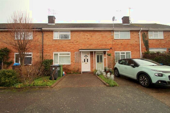 2 Bedroom House To Rent In Hilldown Road, Hemel Hempstead, HP1