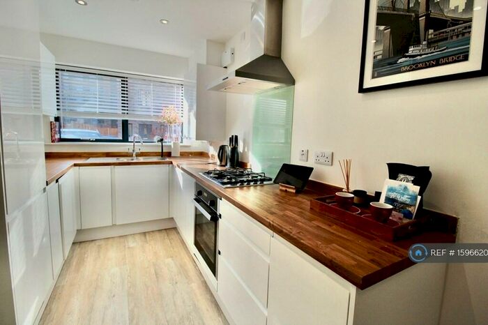 3 Bedroom Semi-Detached House To Rent In Waterside Way, Nottingham, NG2