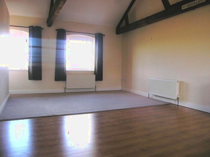2 Bedroom Flat To Rent In West Street, Coggeshall, Colchester, CO6