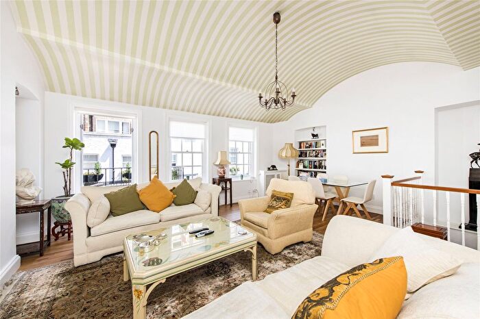 2 Bedroom Mews To Rent In Gloucester Place Mews, Marylebone, London, W1U