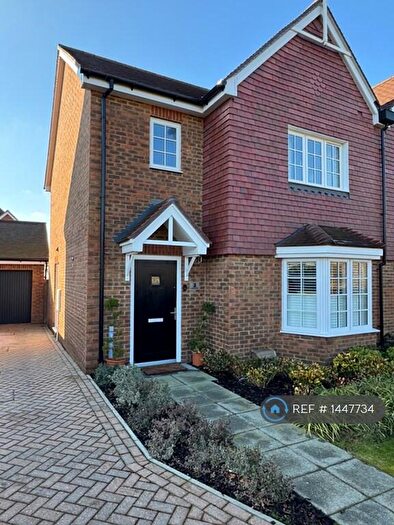 3 Bedroom Semi-Detached House To Rent In Maxted Rd, Bearsted, Thurnham, ME14