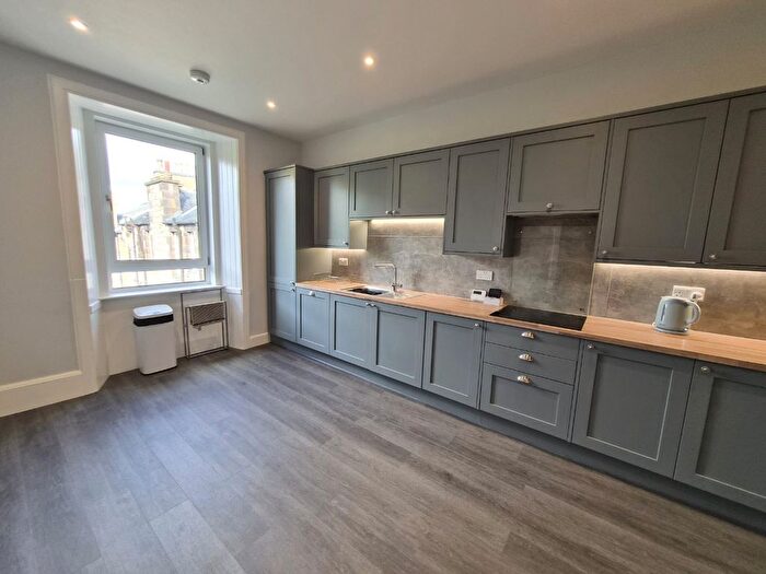 2 Bedroom Flat To Rent In Comiston Gardens, Morningside, Edinburgh, EH10