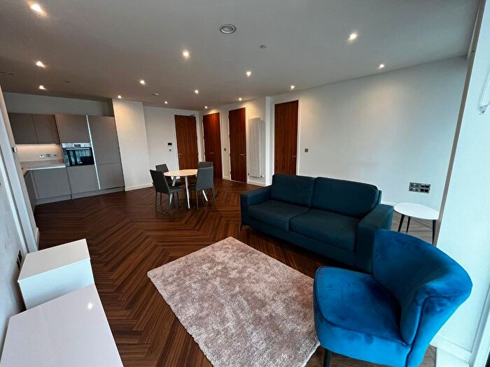2 Bedroom Flat To Rent In Blue, Media City Uk, Salford, M50