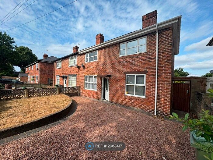 3 Bedroom Semi-Detached House To Rent In Guild Avenue, Walsall, WS3