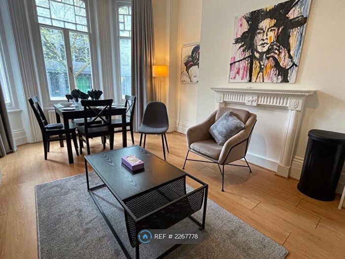 2 Bedroom Flat To Rent In Oxford Amp; Cambridge Mansions, London, NW1