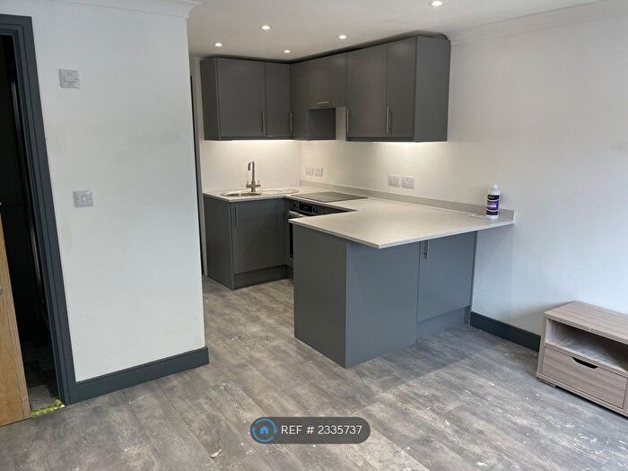 2 Bedroom Flat To Rent In Apperley Drive, Gloucester, GL2