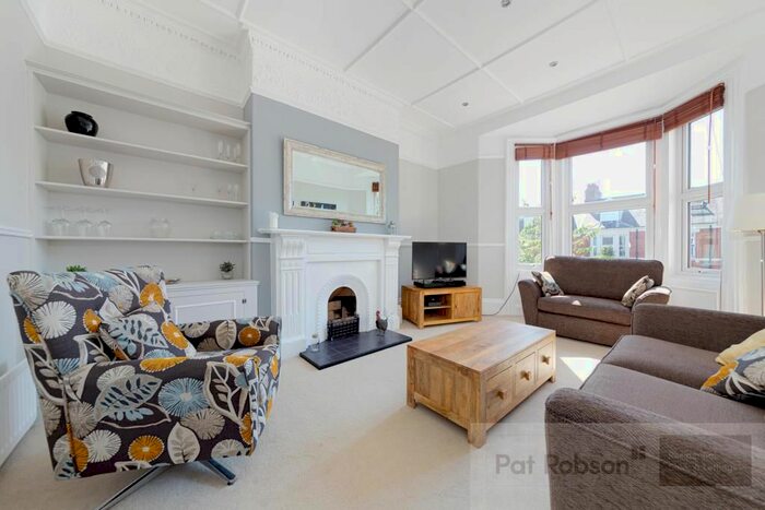 2 Bedroom Flat To Rent In St. Georges Terrace, Jesmond, Newcastle Upon Tyne, NE2